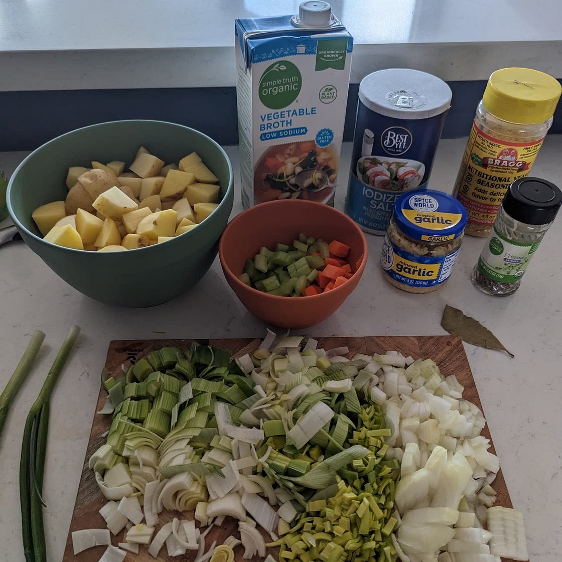 Vegan Potato Leek Soup